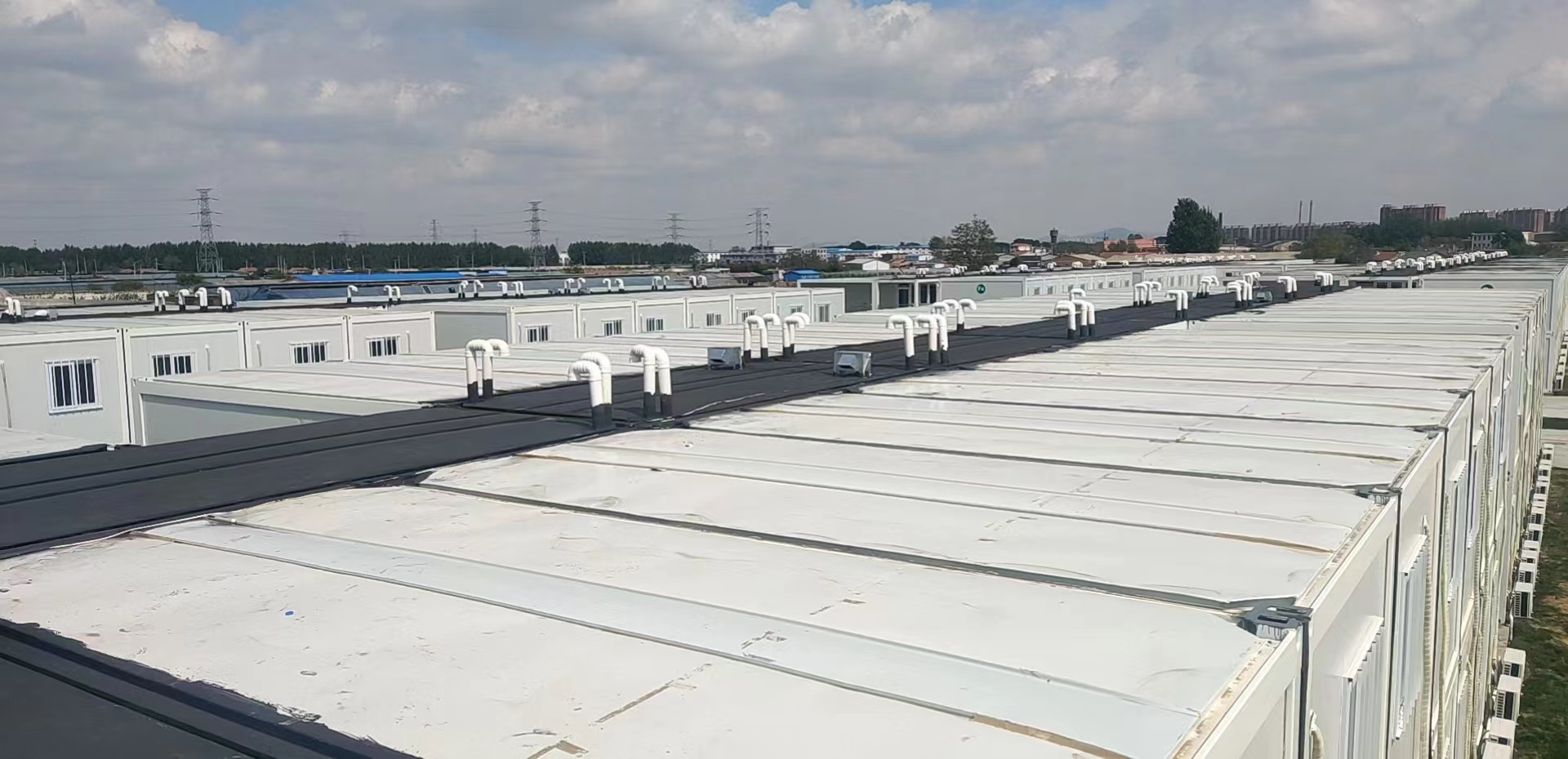 眾志成城，共同抗疫！廣恒防水馳援遼陽方艙醫(yī)院項(xiàng)目。